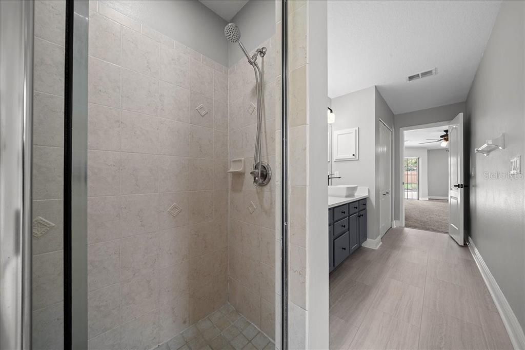 For Sale: $430,000 (3 beds, 2 baths, 2061 Square Feet)