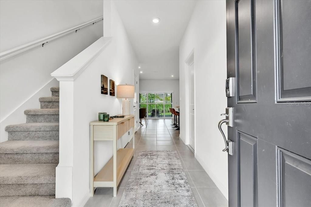 For Sale: $330,000 (3 beds, 2 baths, 1373 Square Feet)