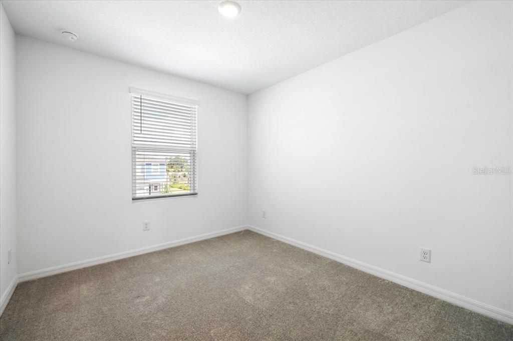 For Sale: $330,000 (3 beds, 2 baths, 1373 Square Feet)