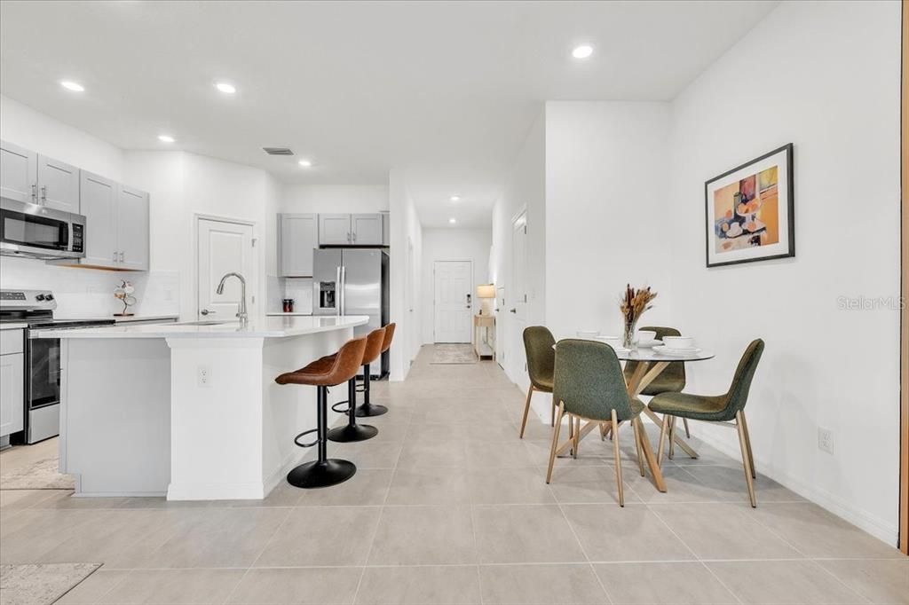 For Sale: $330,000 (3 beds, 2 baths, 1373 Square Feet)