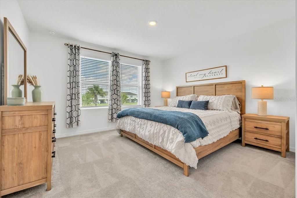 For Sale: $330,000 (3 beds, 2 baths, 1373 Square Feet)