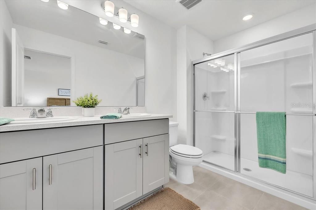 For Sale: $330,000 (3 beds, 2 baths, 1373 Square Feet)