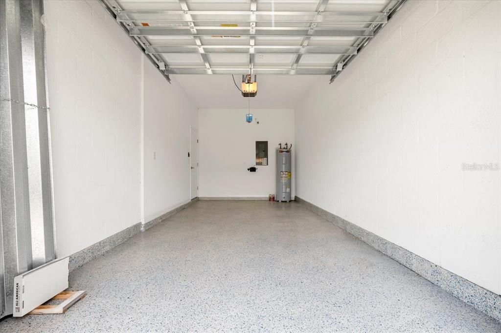 For Sale: $330,000 (3 beds, 2 baths, 1373 Square Feet)