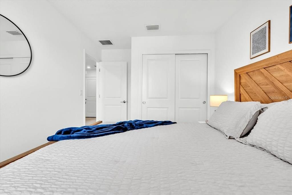 For Sale: $330,000 (3 beds, 2 baths, 1373 Square Feet)