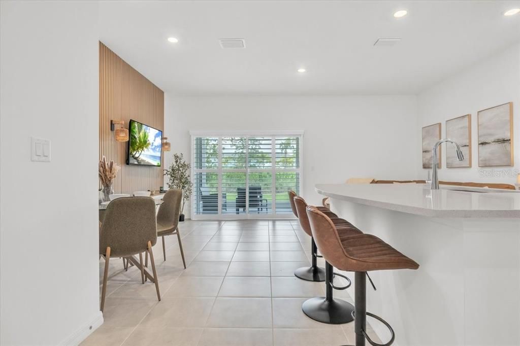 For Sale: $330,000 (3 beds, 2 baths, 1373 Square Feet)