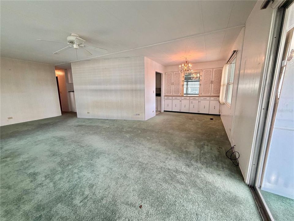 For Sale: $109,000 (2 beds, 2 baths, 1152 Square Feet)