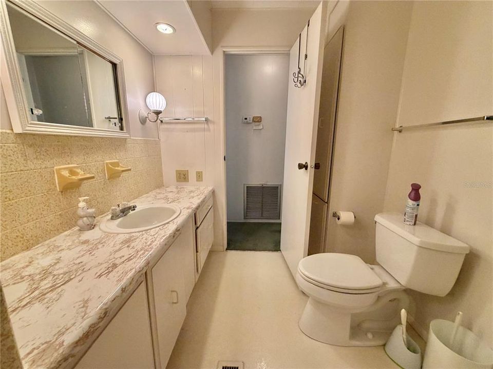 For Sale: $109,000 (2 beds, 2 baths, 1152 Square Feet)