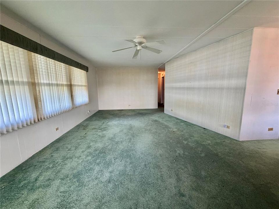 For Sale: $109,000 (2 beds, 2 baths, 1152 Square Feet)