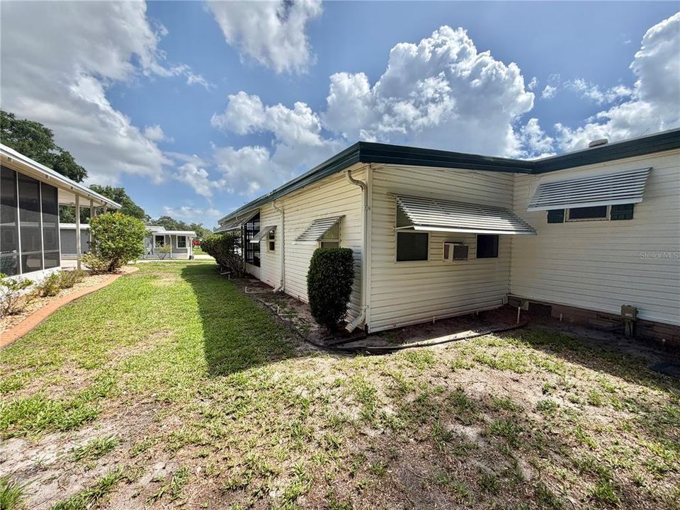 For Sale: $109,000 (2 beds, 2 baths, 1152 Square Feet)
