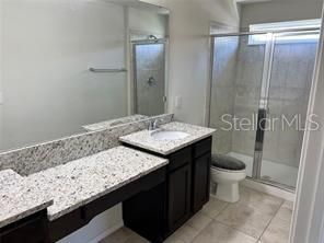 En Renta: $2,450 (3 camas, 2 baños, 1880 Pies cuadrados)