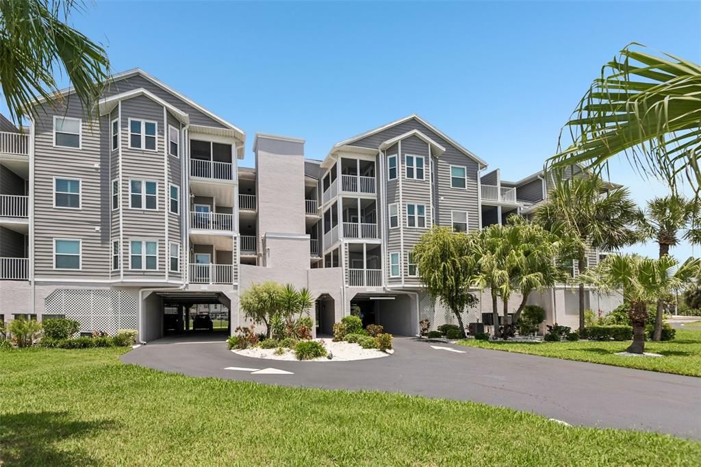 For Sale: $249,000 (2 beds, 2 baths, 874 Square Feet)