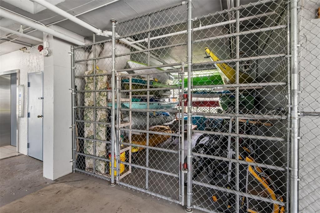 For Sale: $249,000 (2 beds, 2 baths, 874 Square Feet)
