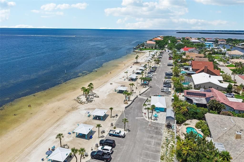 For Sale: $249,000 (2 beds, 2 baths, 874 Square Feet)
