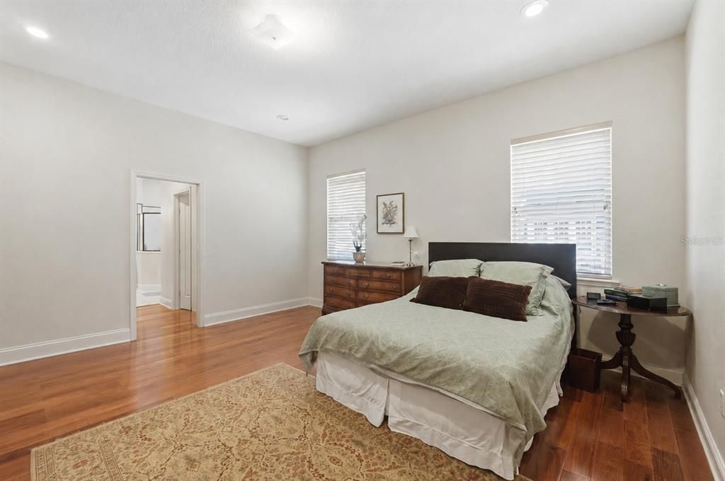 For Sale: $580,000 (3 beds, 2 baths, 3024 Square Feet)