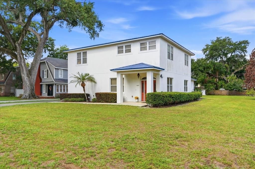 For Sale: $580,000 (3 beds, 2 baths, 3024 Square Feet)