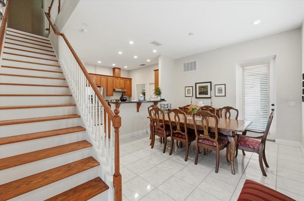 For Sale: $580,000 (3 beds, 2 baths, 3024 Square Feet)