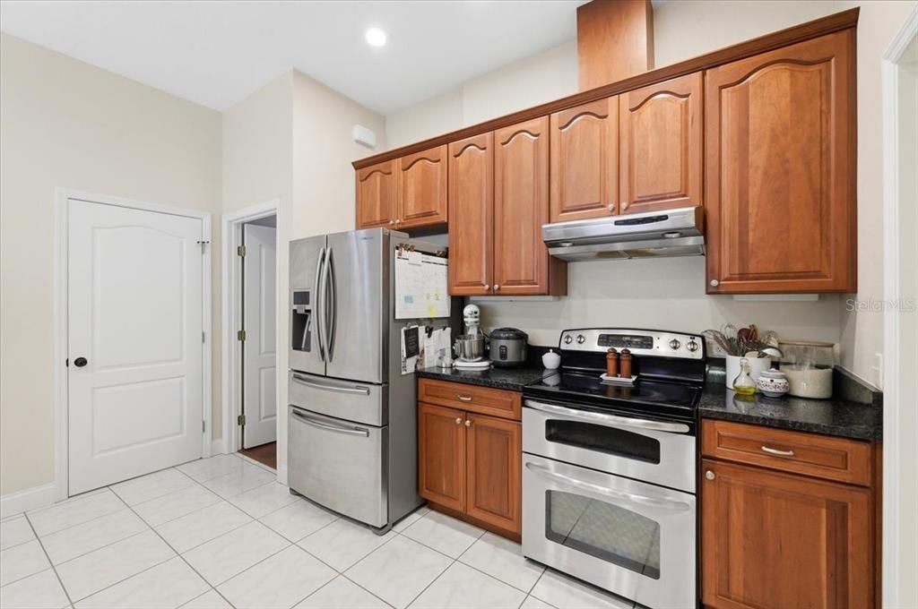 For Sale: $580,000 (3 beds, 2 baths, 3024 Square Feet)