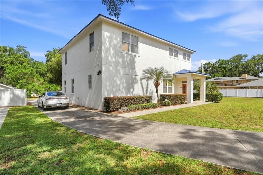 For Sale: $580,000 (3 beds, 2 baths, 3024 Square Feet)