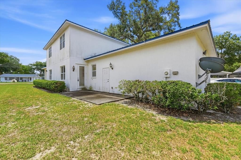 For Sale: $580,000 (3 beds, 2 baths, 3024 Square Feet)