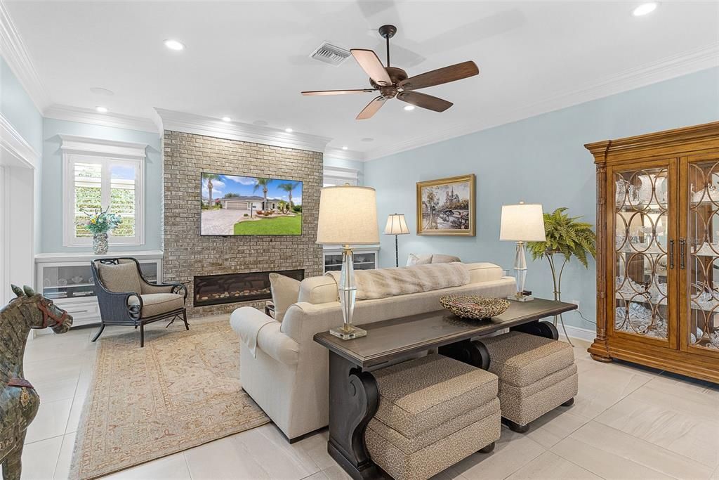For Sale: $1,650,000 (3 beds, 2 baths, 3163 Square Feet)