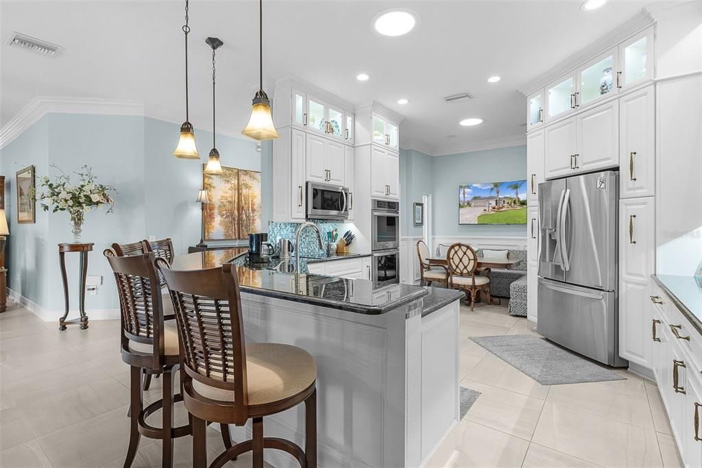 For Sale: $1,650,000 (3 beds, 2 baths, 3163 Square Feet)