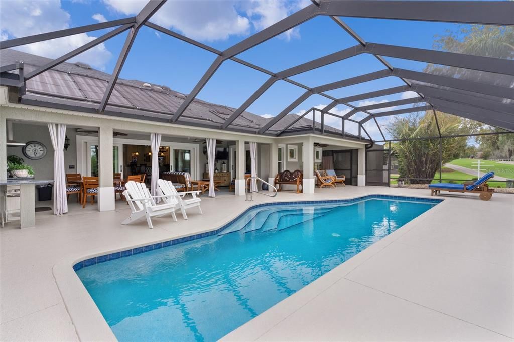 For Sale: $1,650,000 (3 beds, 2 baths, 3163 Square Feet)