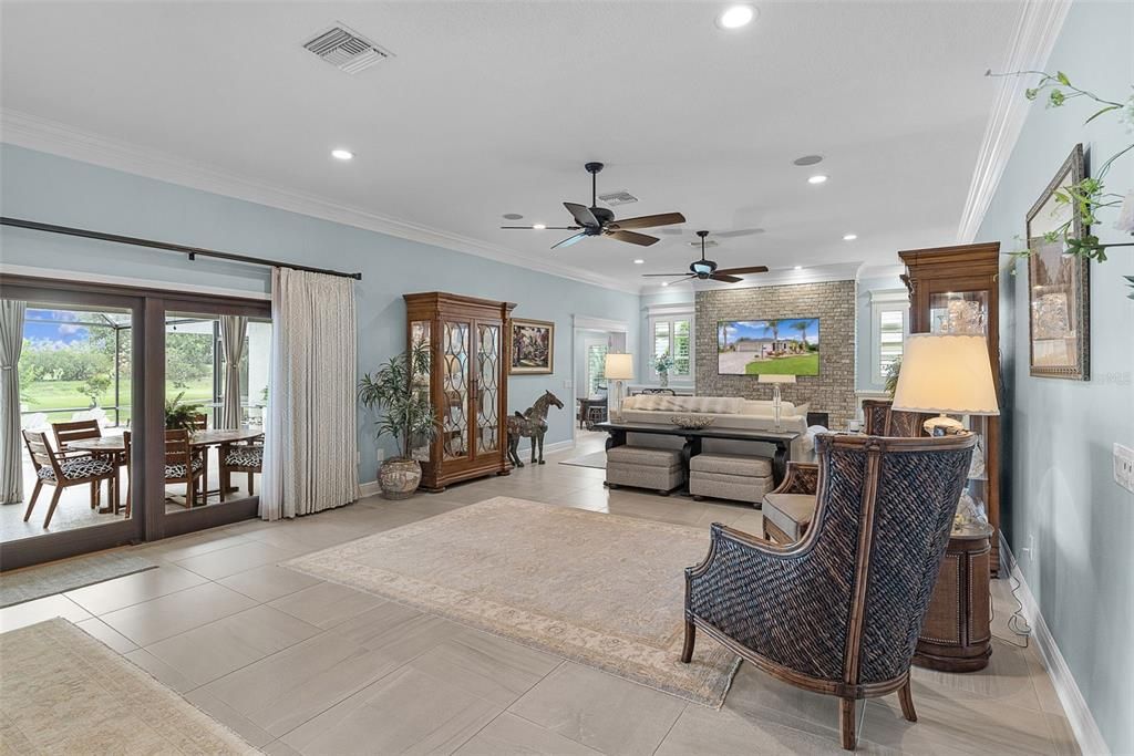 For Sale: $1,650,000 (3 beds, 2 baths, 3163 Square Feet)