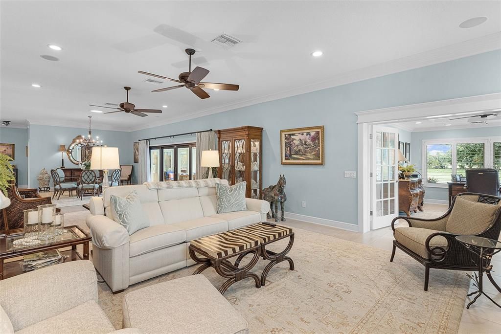 For Sale: $1,650,000 (3 beds, 2 baths, 3163 Square Feet)