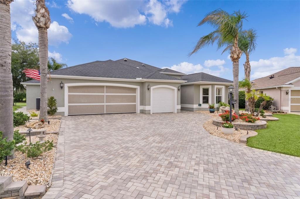 For Sale: $1,650,000 (3 beds, 2 baths, 3163 Square Feet)