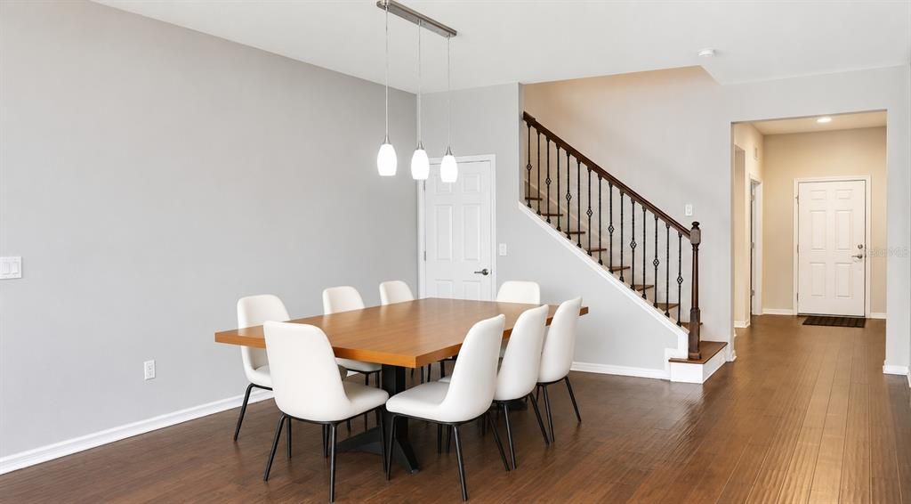 For Sale: $609,000 (5 beds, 3 baths, 4180 Square Feet)