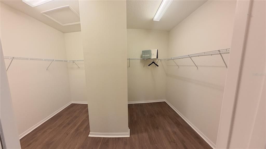 For Sale: $609,000 (5 beds, 3 baths, 4180 Square Feet)