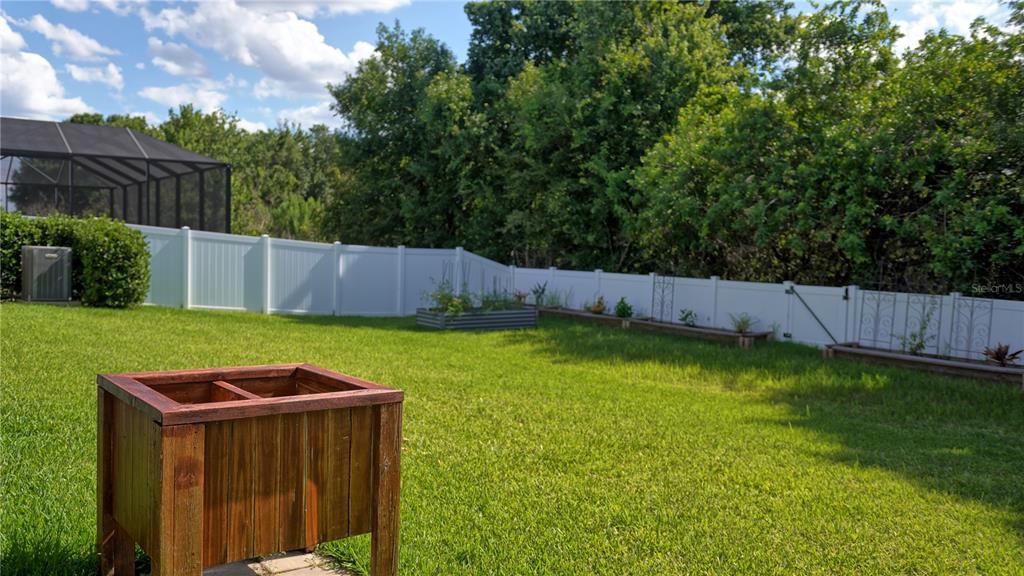 For Sale: $609,000 (5 beds, 3 baths, 4180 Square Feet)