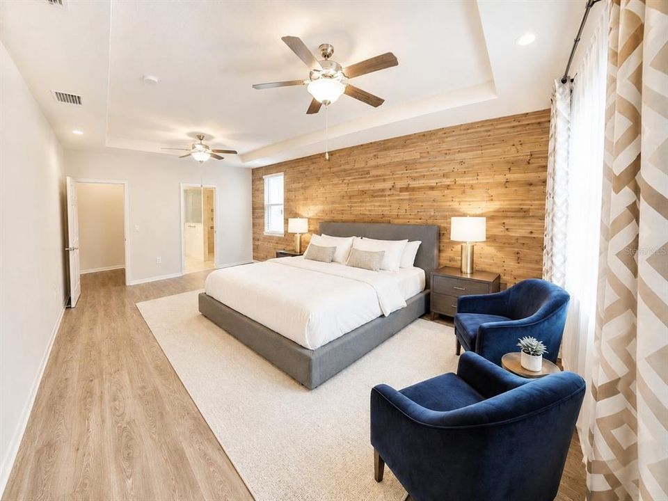 For Sale: $609,000 (5 beds, 3 baths, 4180 Square Feet)