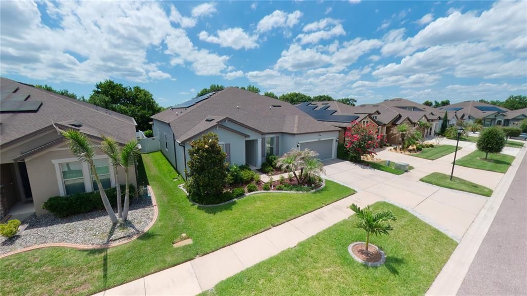 For Sale: $609,000 (5 beds, 3 baths, 4180 Square Feet)