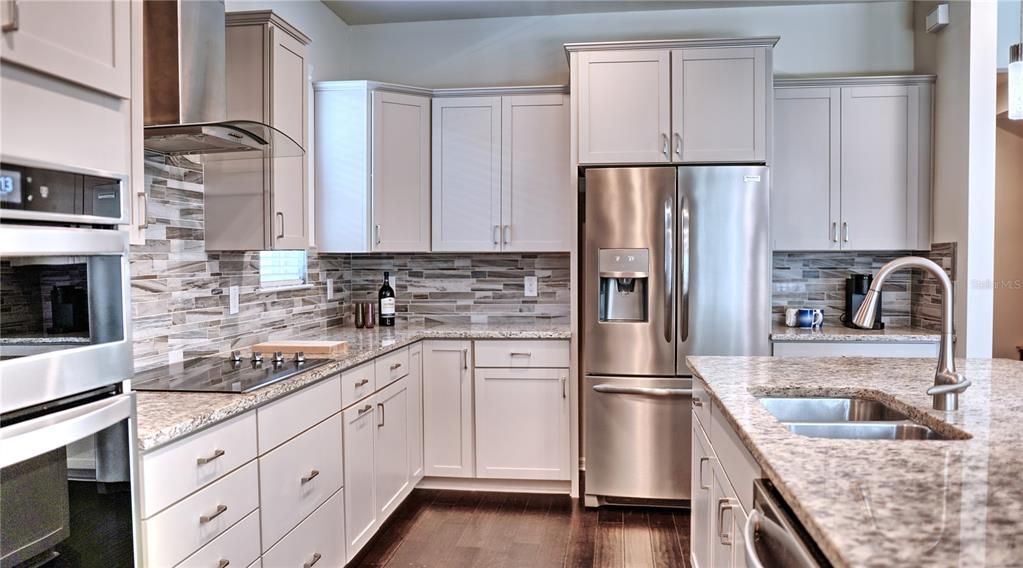For Sale: $609,000 (5 beds, 3 baths, 4180 Square Feet)