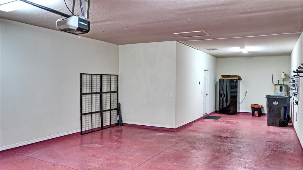For Sale: $609,000 (5 beds, 3 baths, 4180 Square Feet)