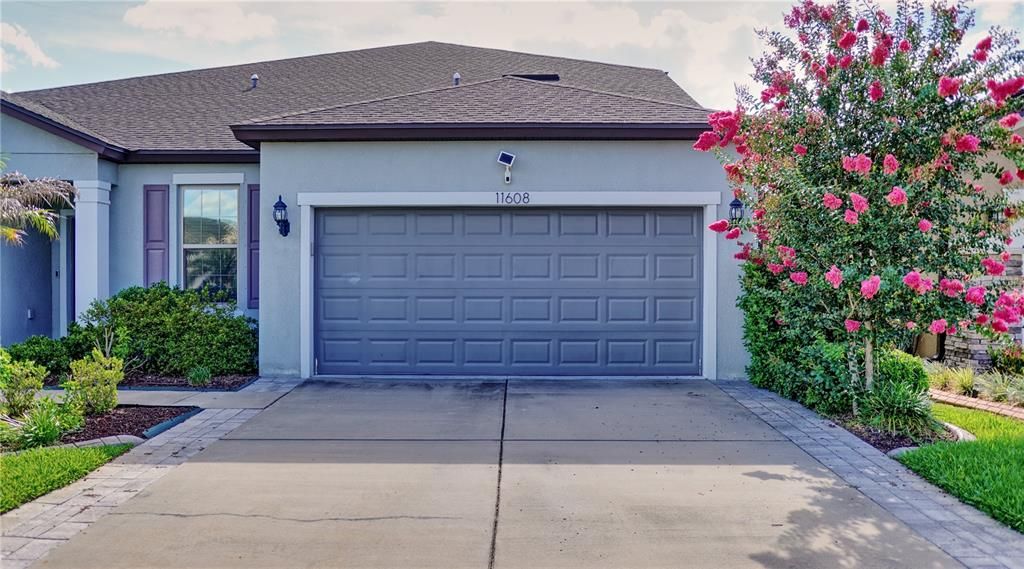 For Sale: $609,000 (5 beds, 3 baths, 4180 Square Feet)