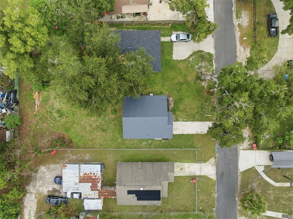 For Sale: $245,000 (2 beds, 1 baths, 840 Square Feet)