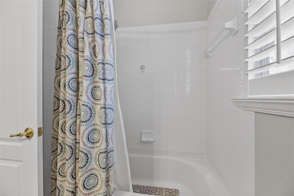 Active With Contract: $550,000 (4 beds, 3 baths, 2268 Square Feet)