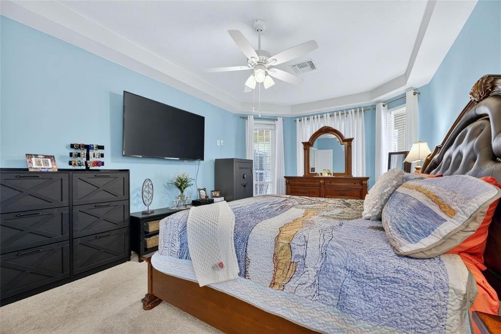 Active With Contract: $550,000 (4 beds, 3 baths, 2268 Square Feet)
