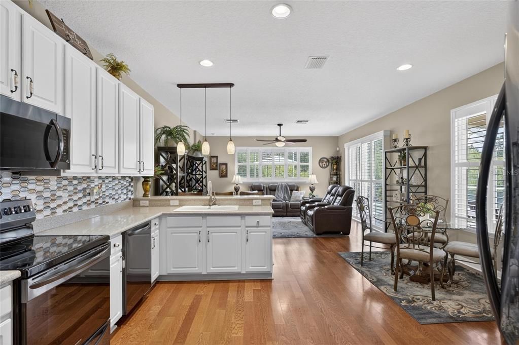 Active With Contract: $550,000 (4 beds, 3 baths, 2268 Square Feet)