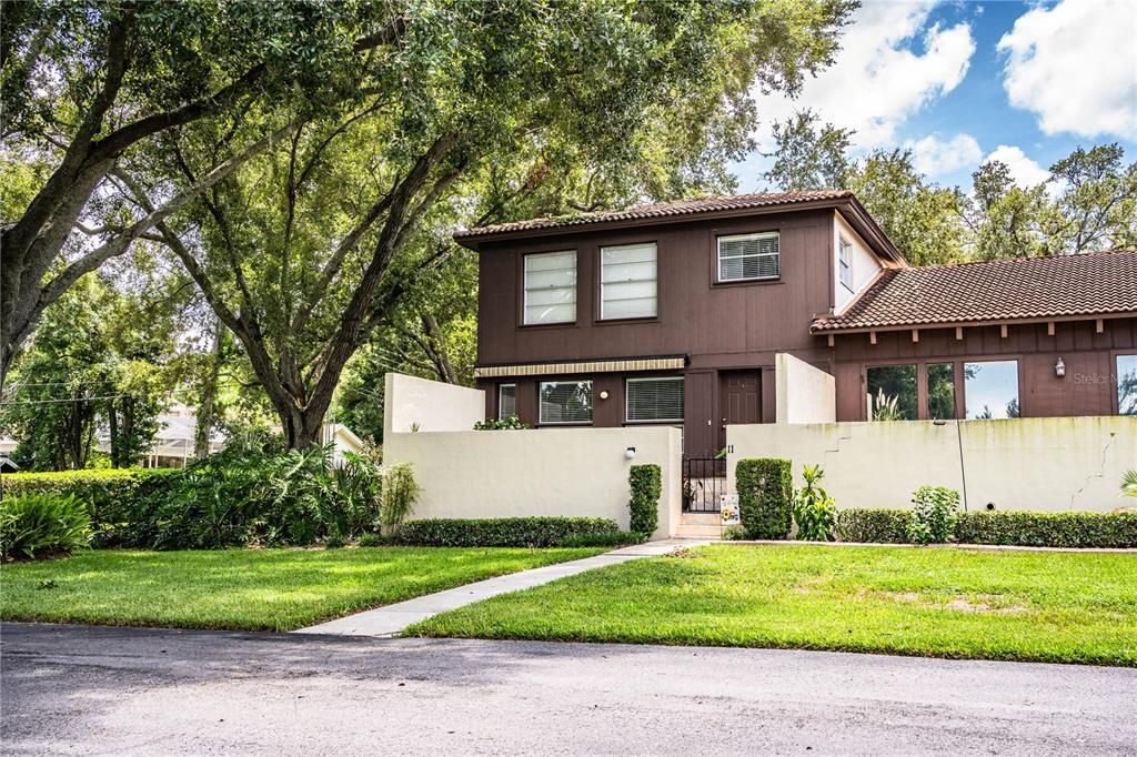 For Sale: $349,000 (4 beds, 2 baths, 2444 Square Feet)