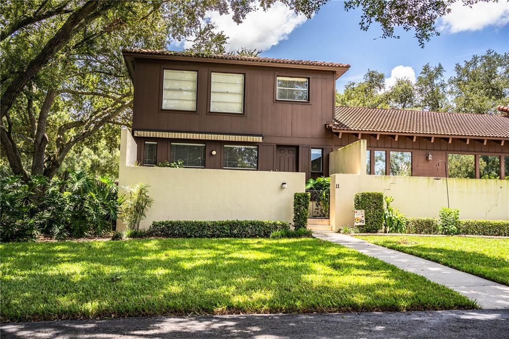 For Sale: $349,000 (4 beds, 2 baths, 2444 Square Feet)