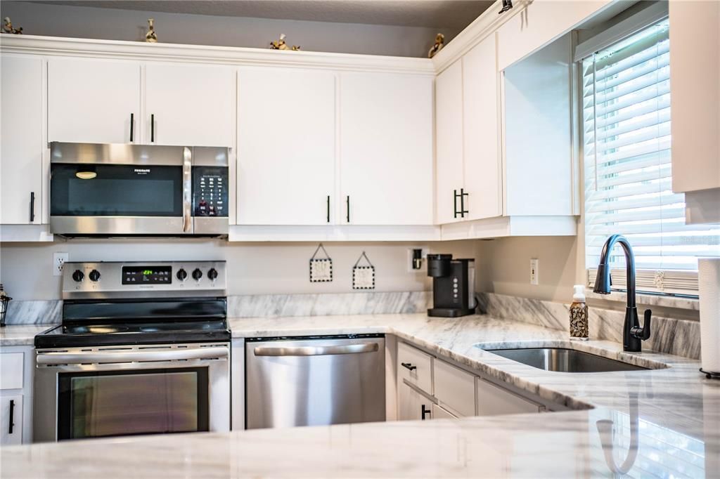 For Sale: $349,000 (4 beds, 2 baths, 2444 Square Feet)