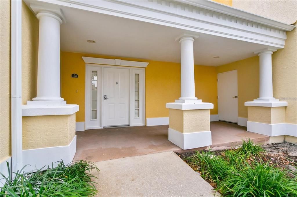 For Rent: $3,200 (3 beds, 3 baths, 2124 Square Feet)