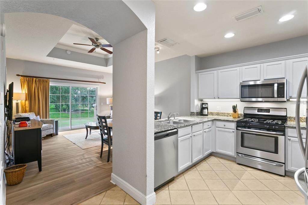 For Rent: $3,200 (3 beds, 3 baths, 2124 Square Feet)