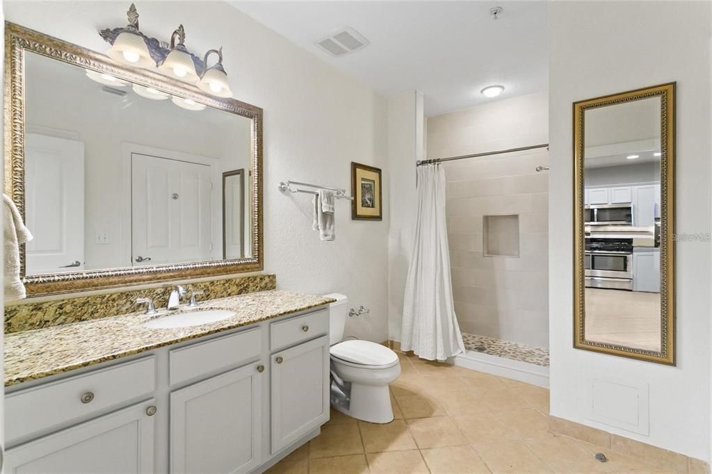 For Rent: $3,200 (3 beds, 3 baths, 2124 Square Feet)