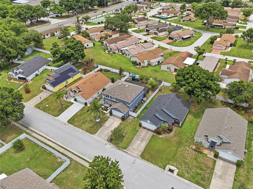 For Sale: $449,000 (5 beds, 2 baths, 2577 Square Feet)