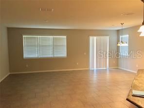 For Rent: $3,300 (3 beds, 2 baths, 2115 Square Feet)