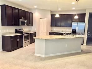 For Rent: $3,300 (3 beds, 2 baths, 2115 Square Feet)